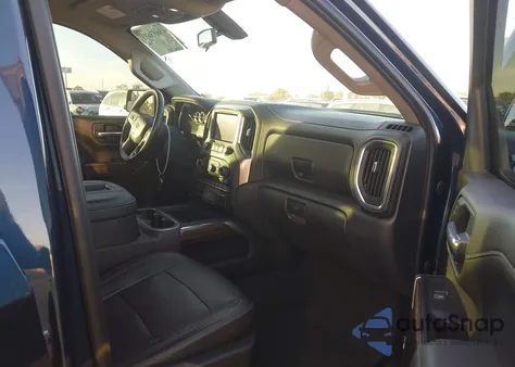 2020 Chevrolet Silverado 1500 4Wd Short Bed Lt Trail Boss z USA, uszkodzony, nr VIN 3GCPYFED6LG360394